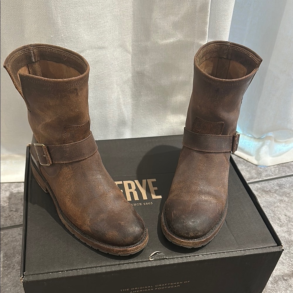 Frye Women’s Brown Leather Boots
